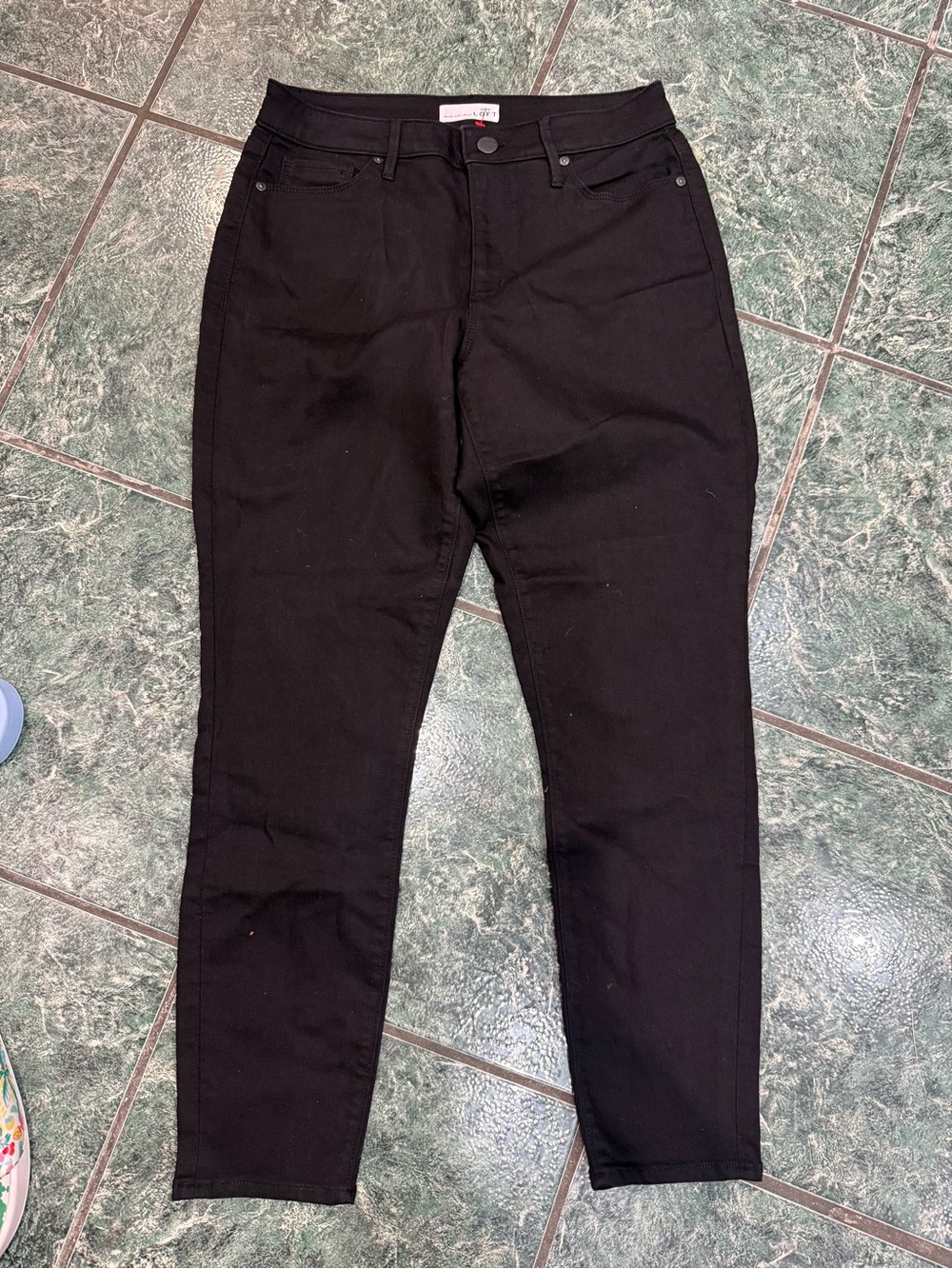 Womens Black Slim Jeans size 29 NWT